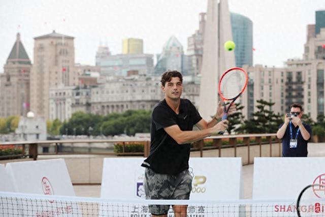 场精彩的开 场精彩的开