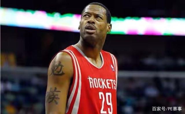 队友们纷纷 队友们纷纷