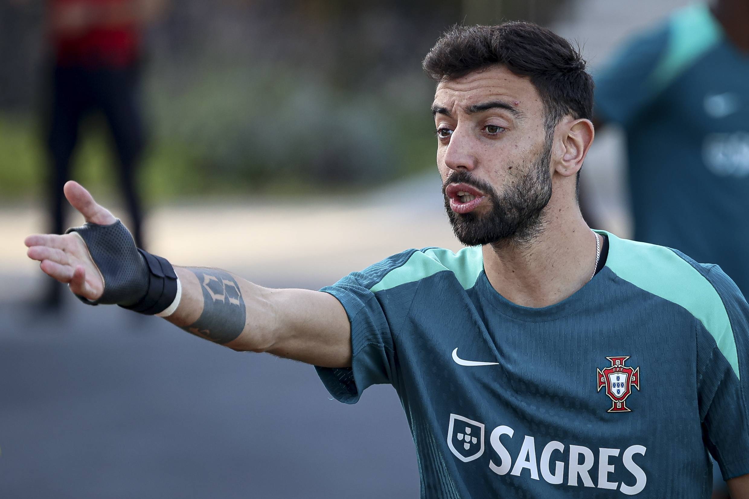 手制造空位 手制造空位