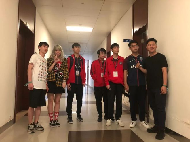射击的动态 射击的动态